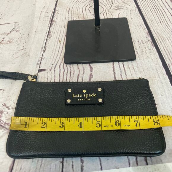 Kate Spade‎ Pebbled Leather Wristlet Pouch Wallet Clutch Black Chic Preppy - Picture 16 of 16